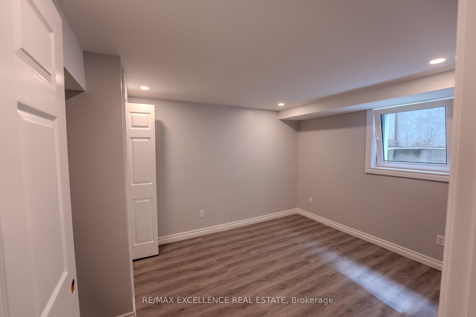21 Elizabeth Street • Halton Hills, ON photo 28