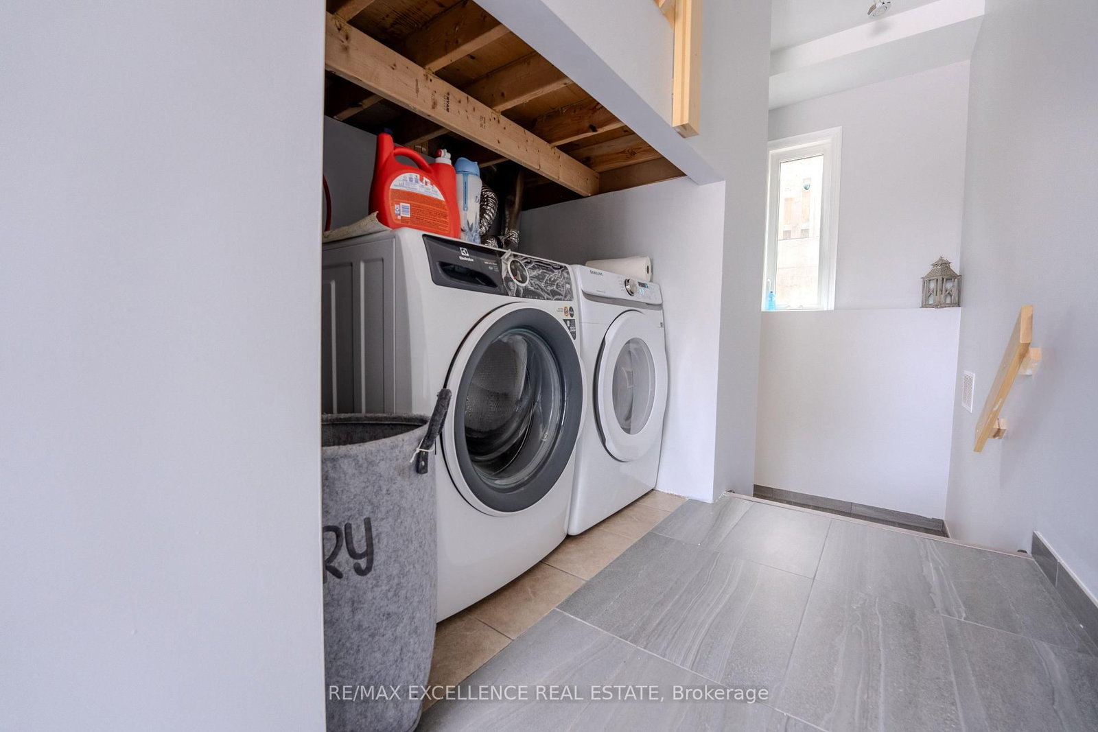 21 Elizabeth Street • Halton Hills, ON photo 32