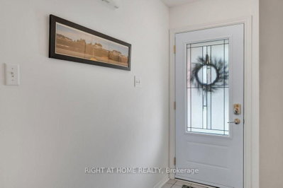 2300 Brays Lane • #9 • Oakville, ON photo 6