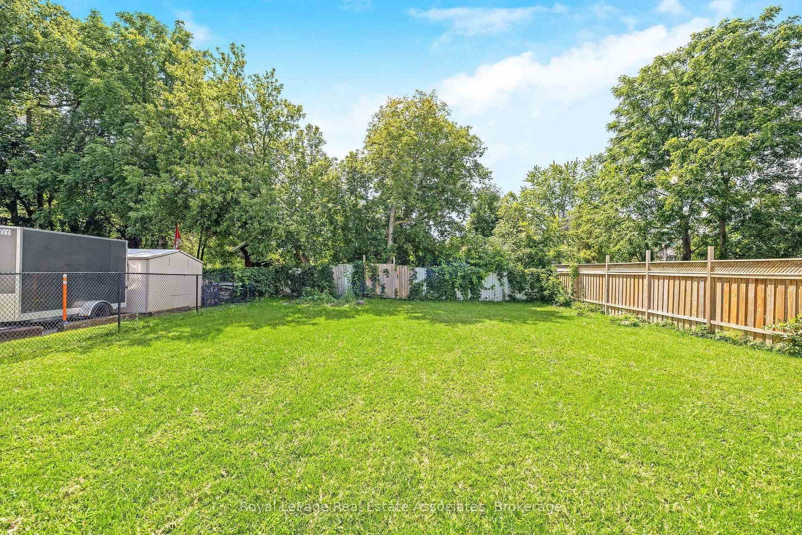 98 Main Street N • Halton Hills, ON photo 38