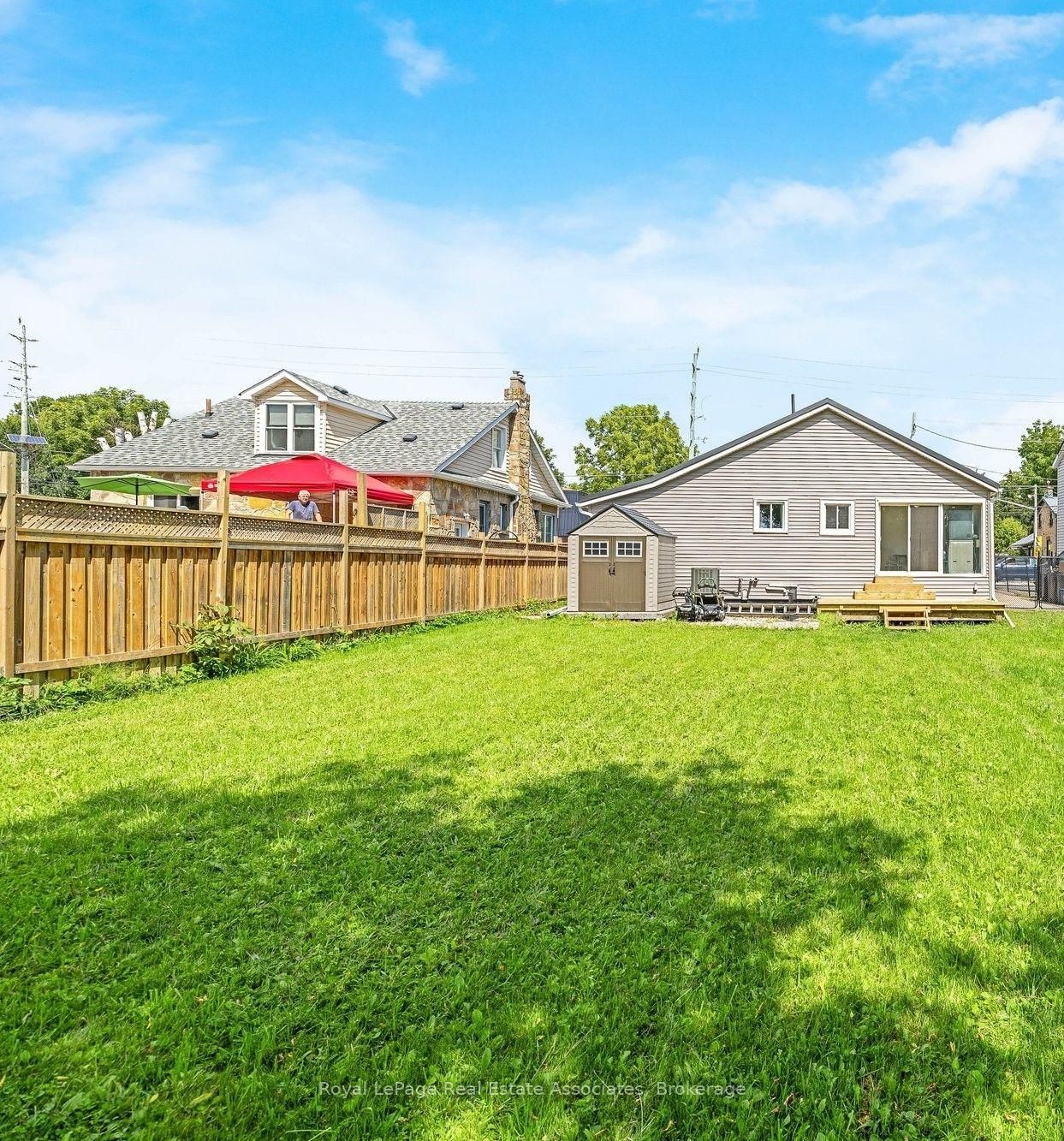 98 Main Street N • Halton Hills, ON photo 40