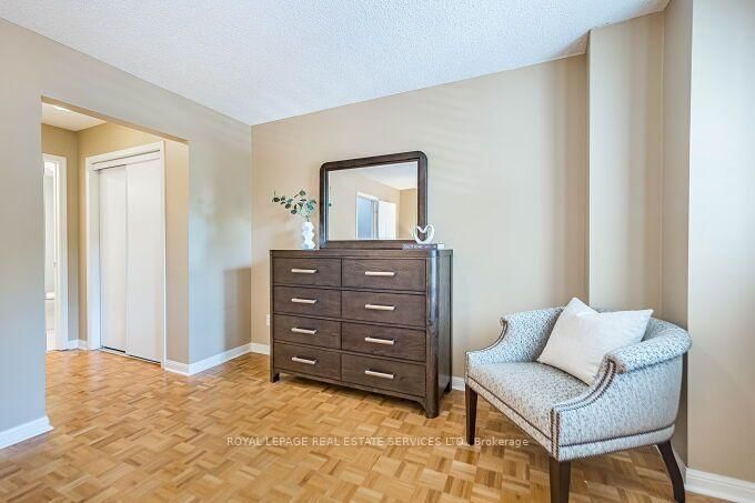 454 St Johns Road • Toronto, ON photo 14