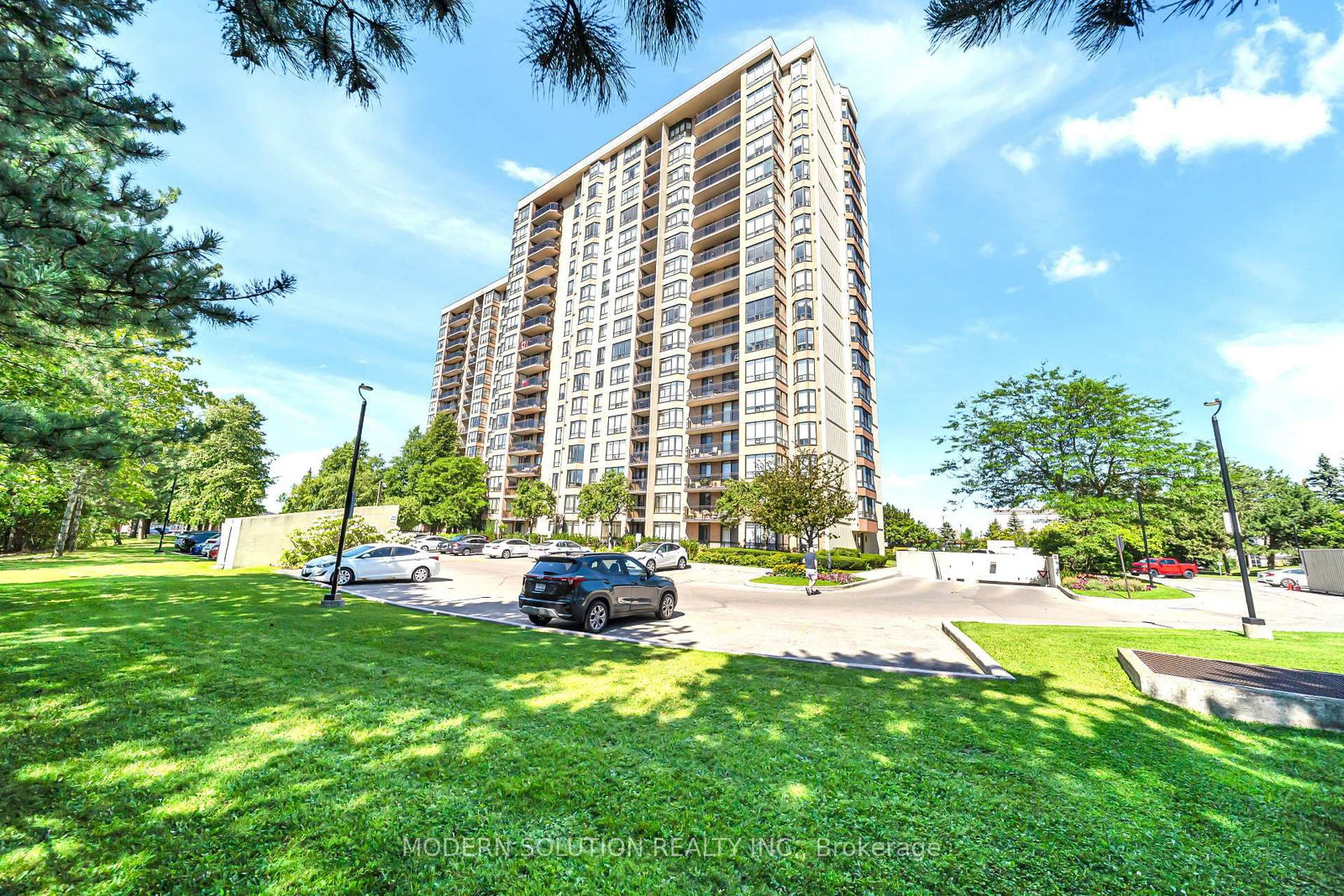 20 Cherrytree Drive • #501 • Brampton, ON photo 1