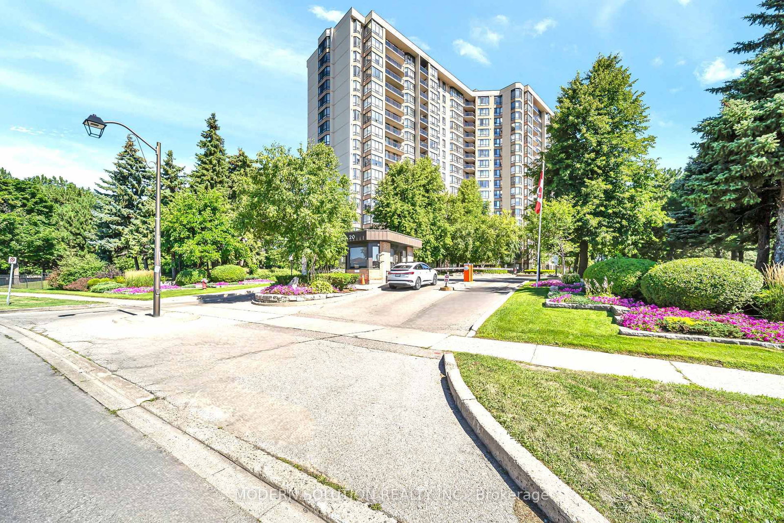 20 Cherrytree Drive • #501 • Brampton, ON photo 6