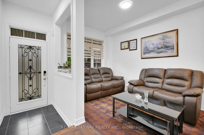 12 Fitzgibson Street • Brampton, ON photo 4