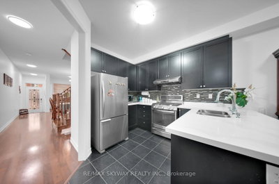 12 Fitzgibson Street • Brampton, ON photo 7