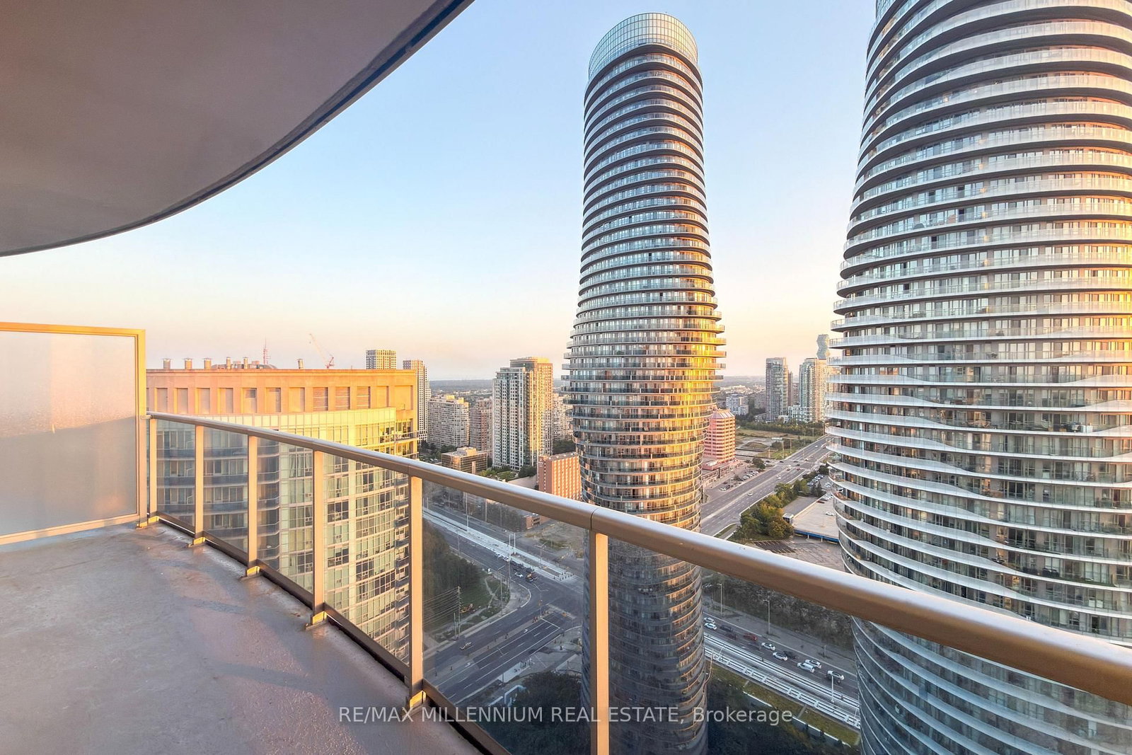 LPH06-80 Absolute Ave, Mississauga, view 26