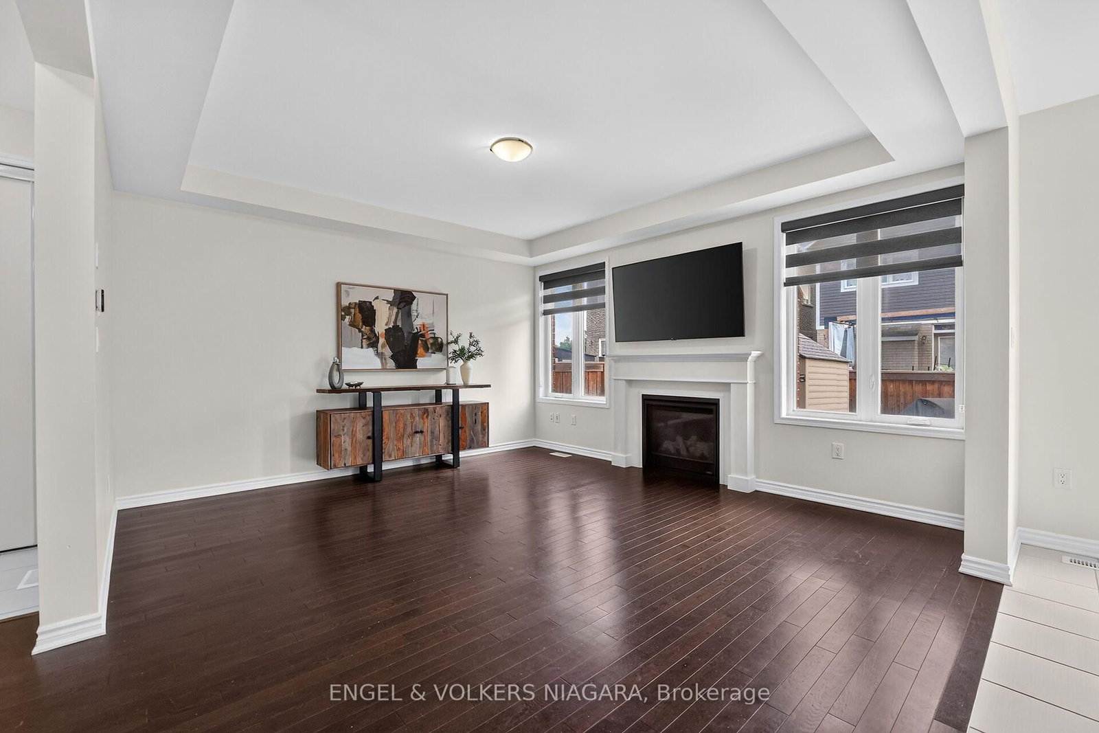 1221 Rose Way S • Milton, ON photo 11