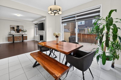 1221 Rose Way S • Milton, ON photo 9