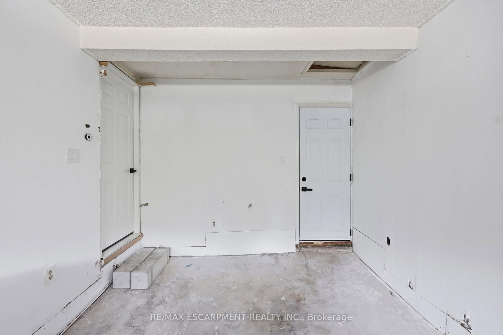 5095 Pinedale Avenue • #106 • Burlington, ON photo 33