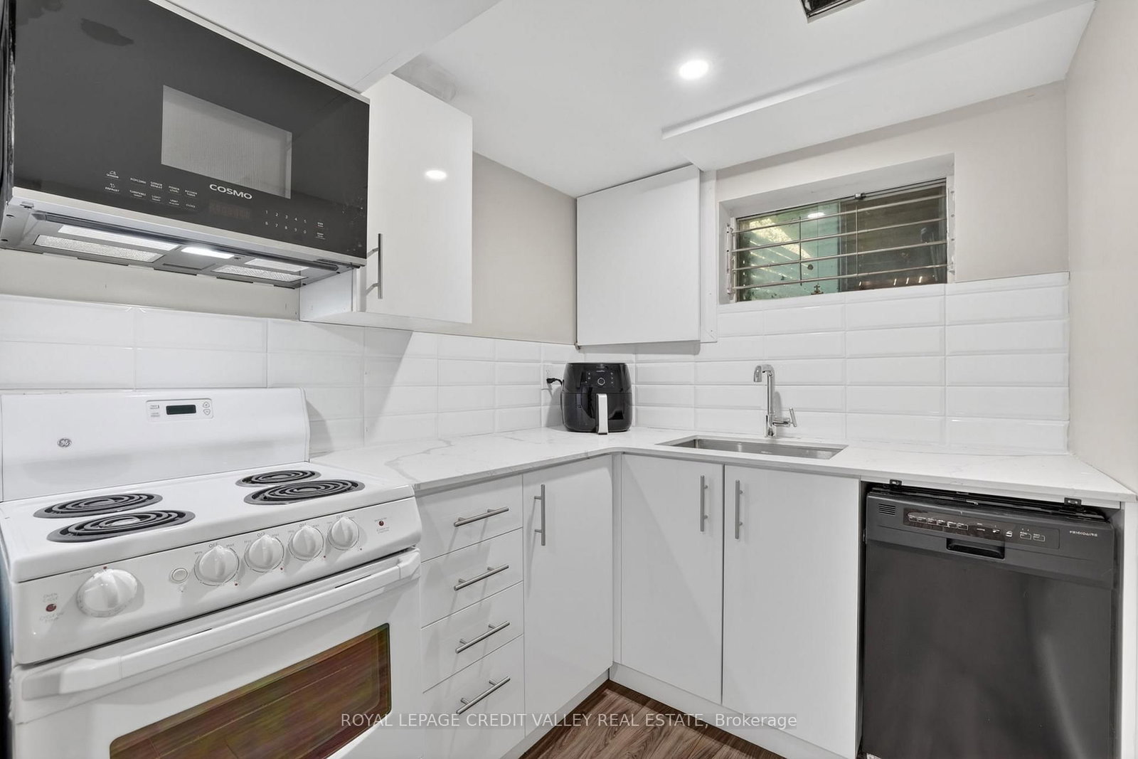 32 Farmington Drive • Brampton, ON photo 36