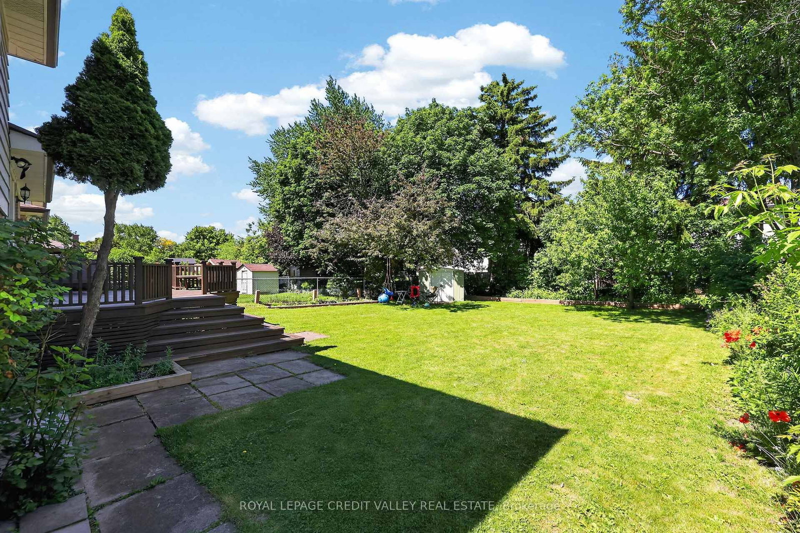32 Farmington Drive • Brampton, ON photo 41