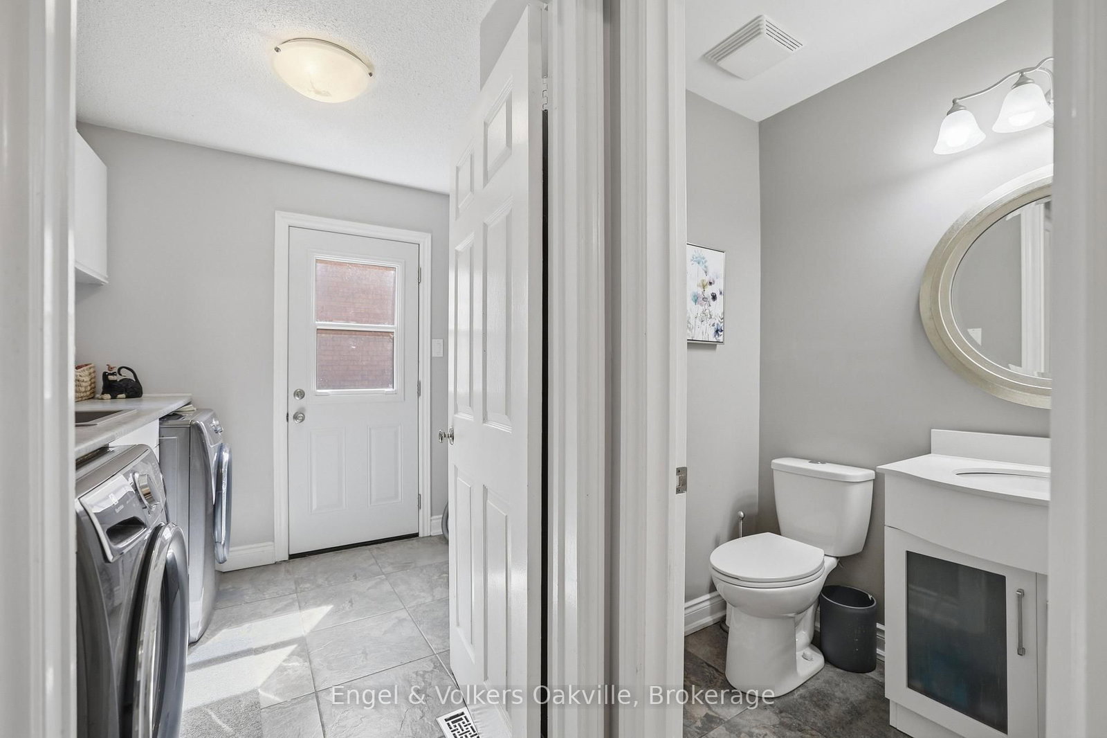 1245 Creekside Drive • Oakville, ON photo 14