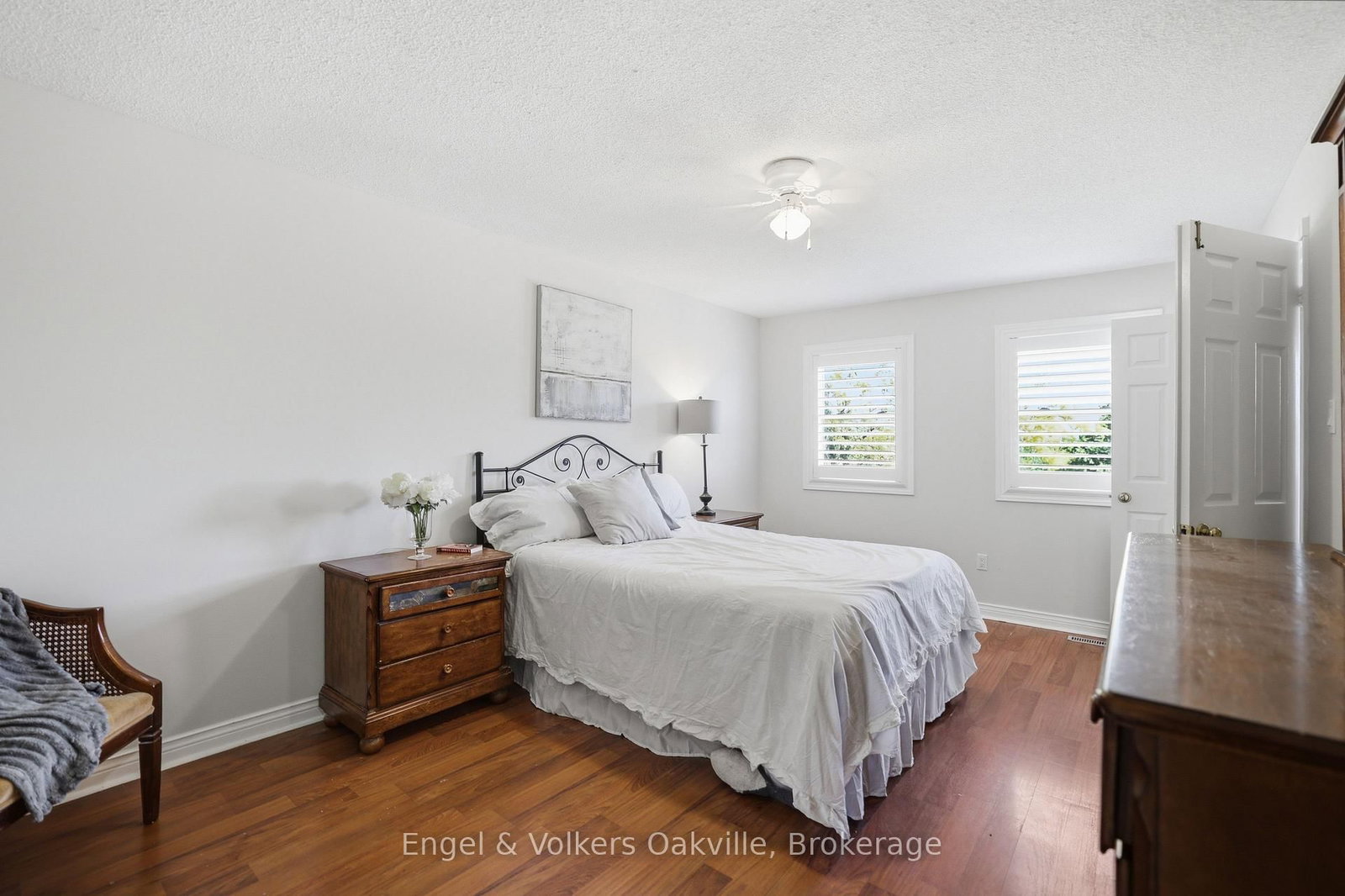 1245 Creekside Drive • Oakville, ON photo 20