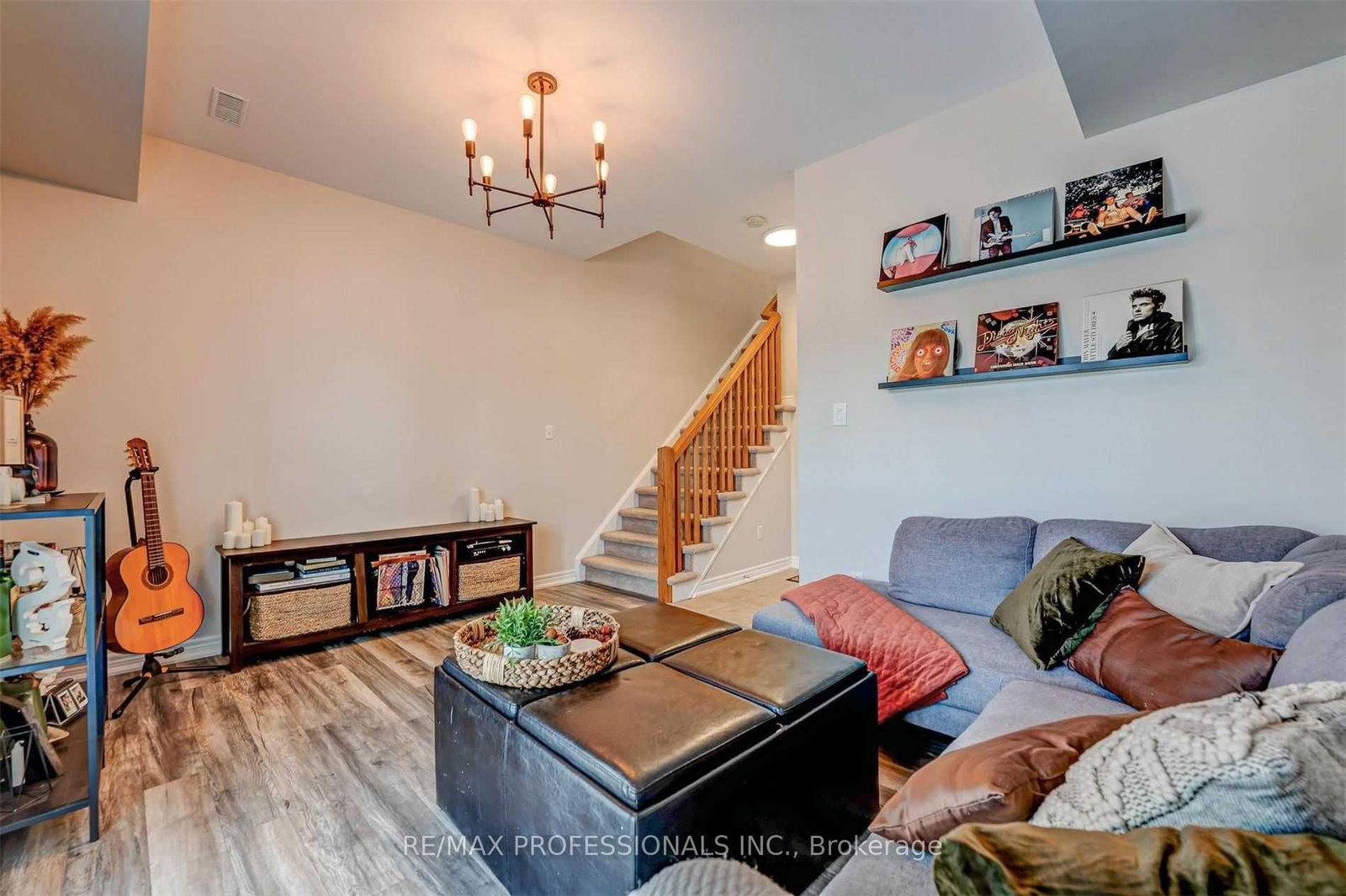 676 Rowley Common • Burlington, ON photo 26