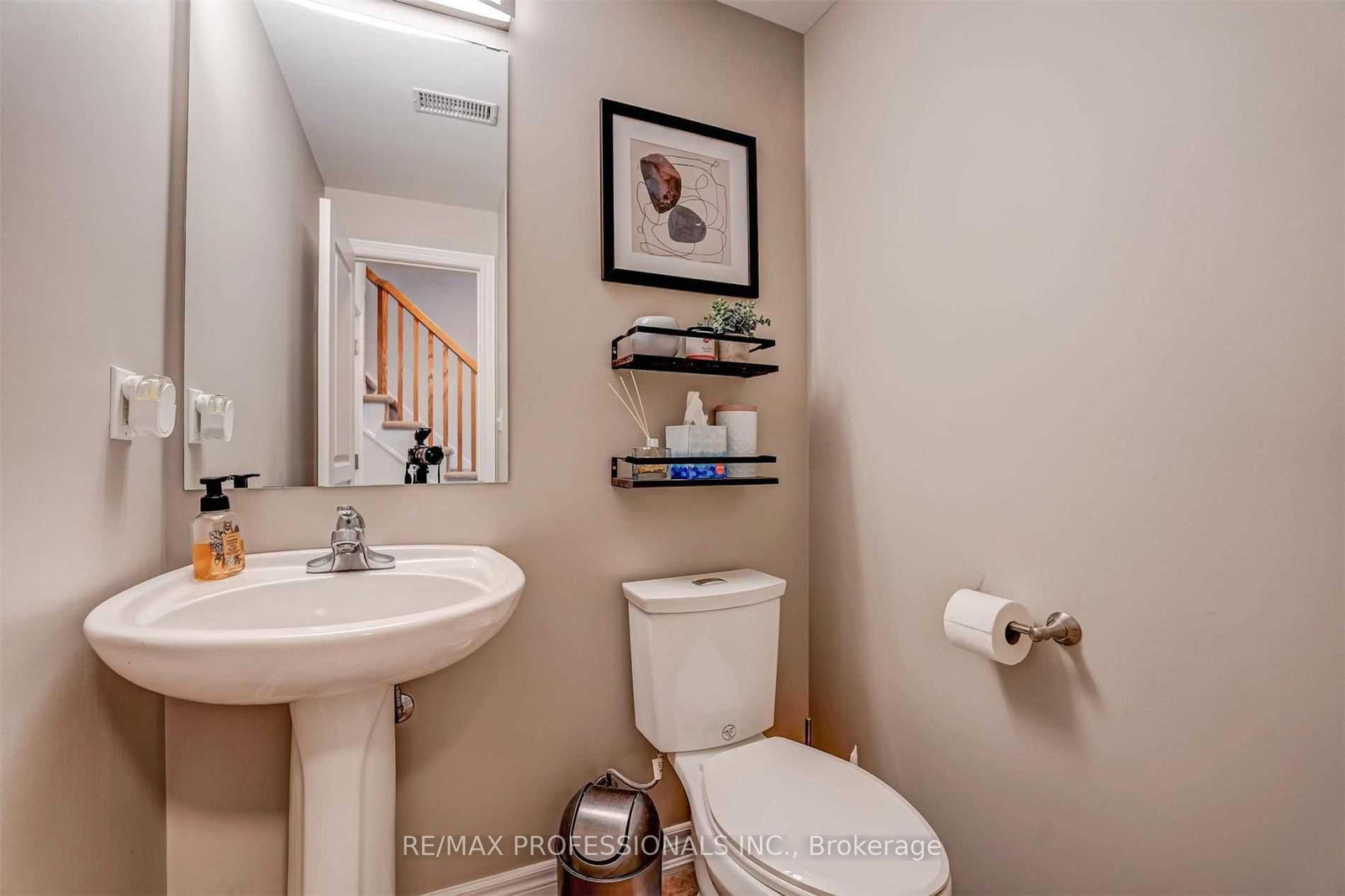 676 Rowley Common • Burlington, ON photo 29
