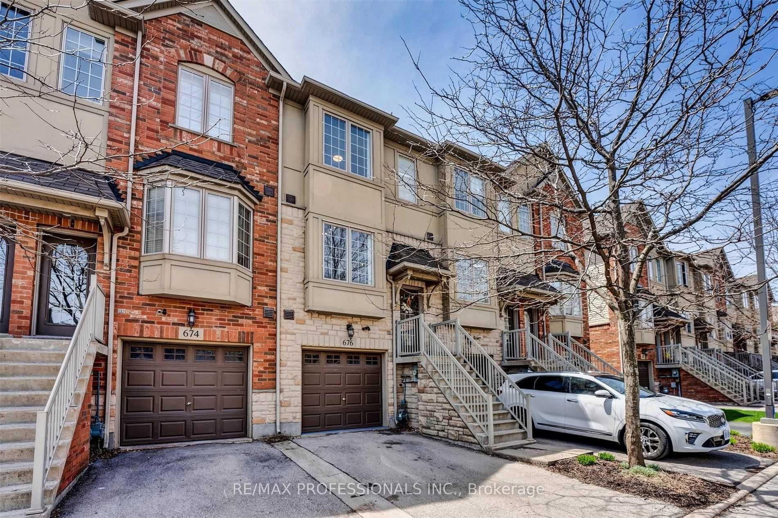 676 Rowley Common • Burlington, ON photo 34