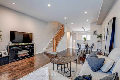 676 Rowley Common • Burlington, ON photo 9