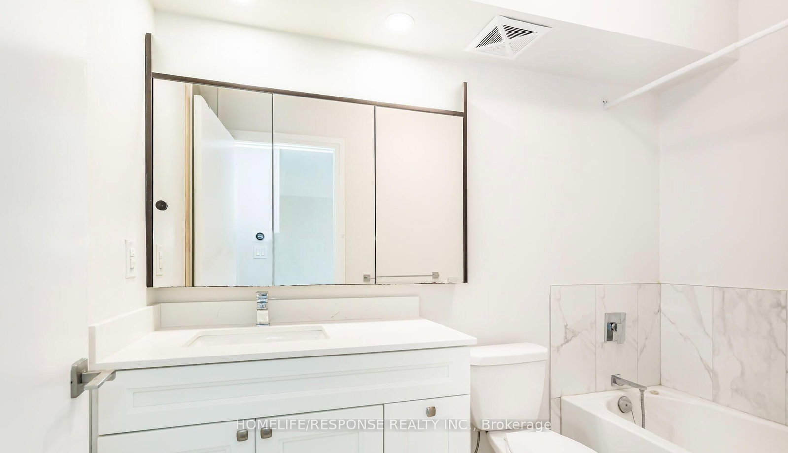 TH1-4020 PARKSIDE VILLAGE Dr, Mississauga, view 12