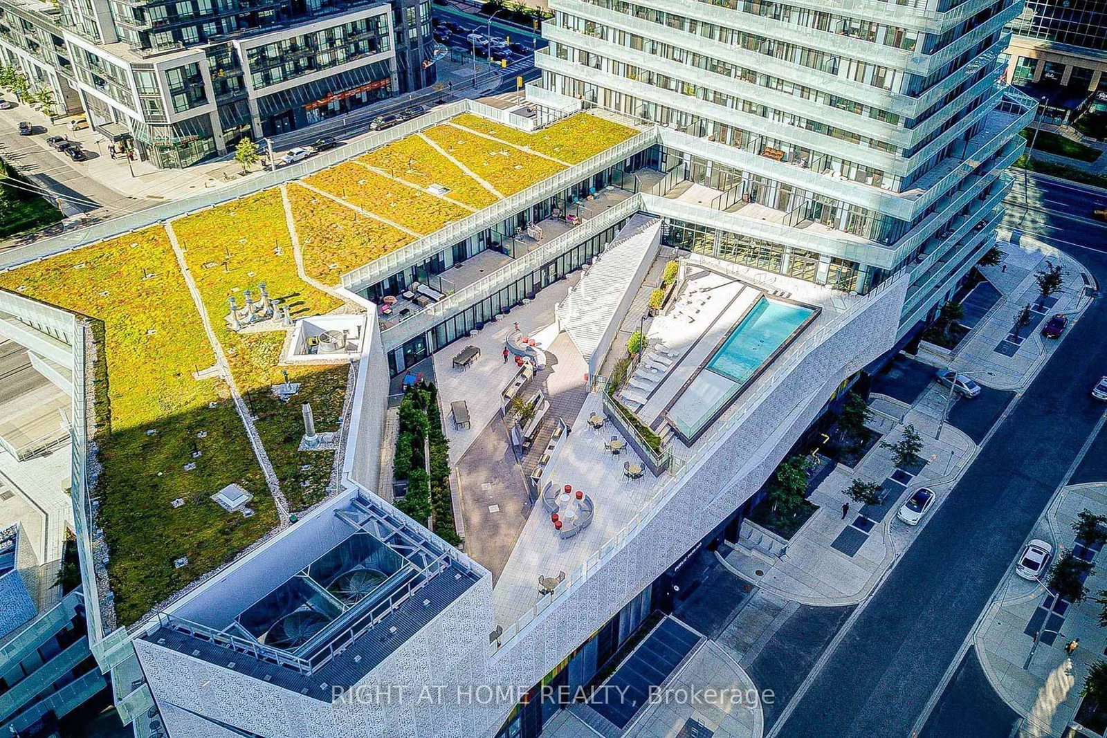6001 - 3900 Confederation Parkway, Mississauga 3