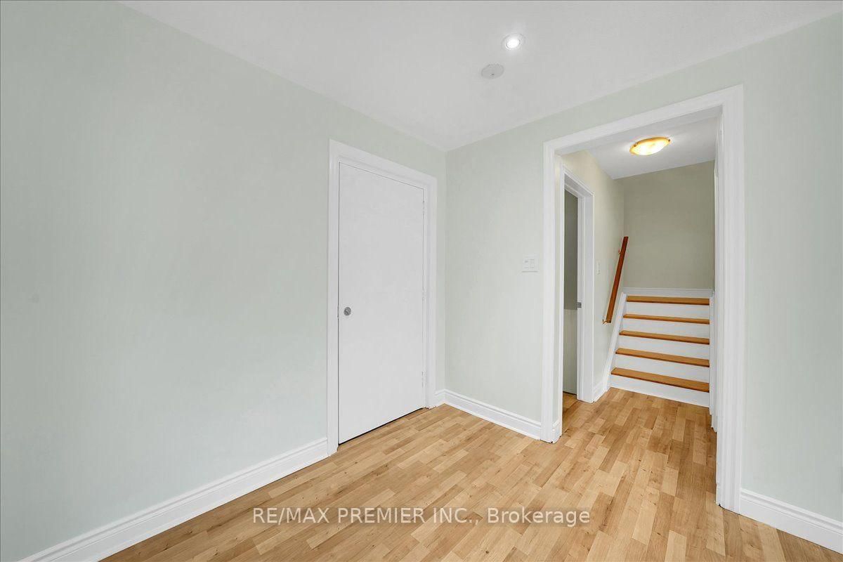 485 Timber Lane • Burlington, ON photo 11