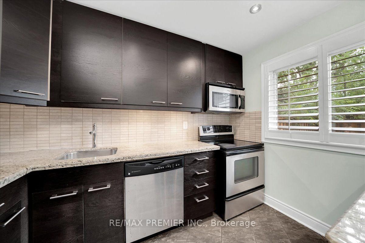 485 Timber Lane • Burlington, ON photo 15