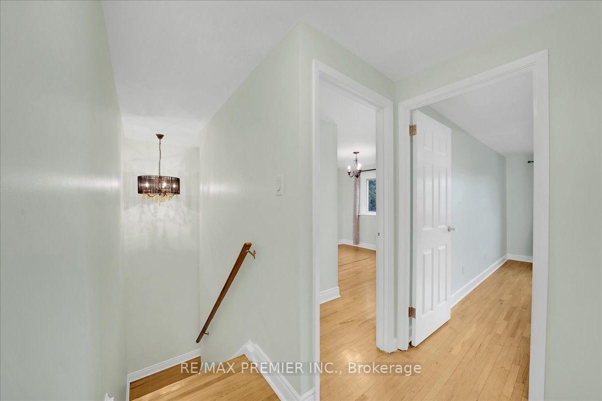 485 Timber Lane • Burlington, ON photo 17