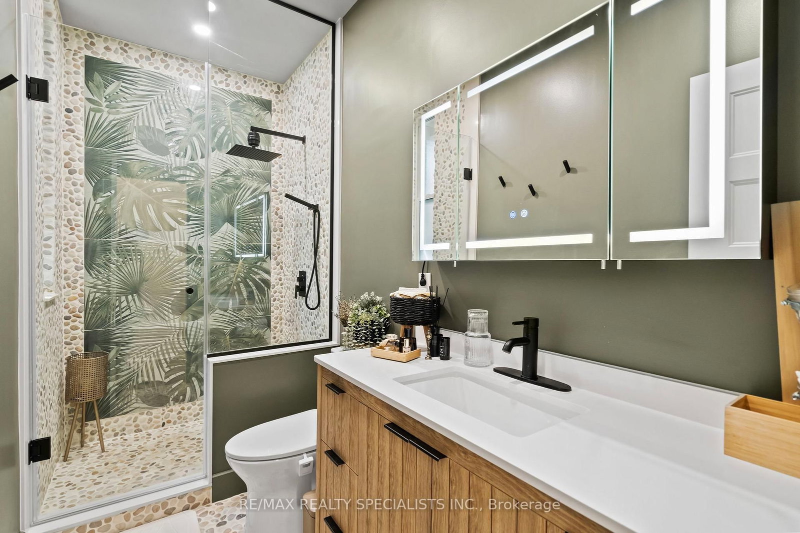 73 Elm Grove Avenue • Toronto, ON photo 15