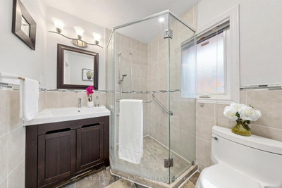 3009 O\'Hagan Mississauga,ON L5C 2C4 — Photo 17