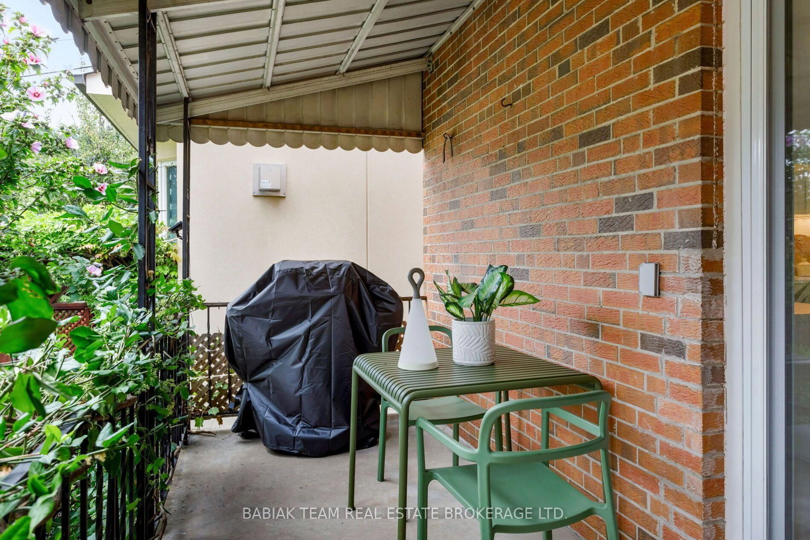 220 Medland Street W • Toronto, ON photo 38
