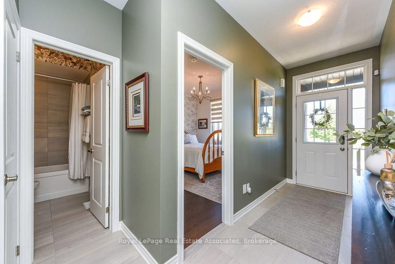 4 Abelia St photo 5