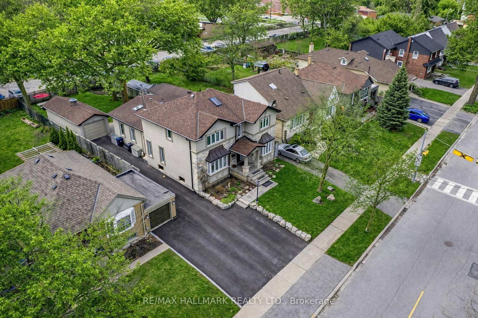 76 Ashbourne Drive • Toronto, ON photo 47