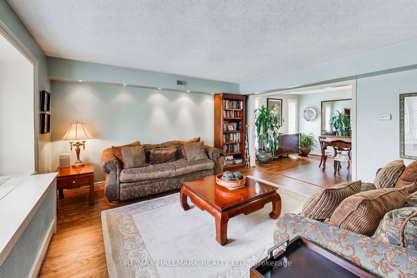 76 Ashbourne Drive • Toronto, ON photo 5