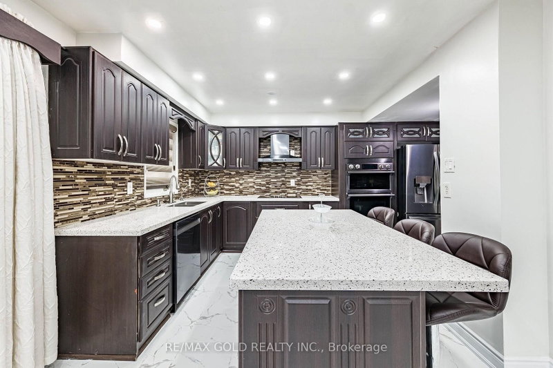 60 Four Seasons Brampton,ON L7A 2A7 — Photo 11