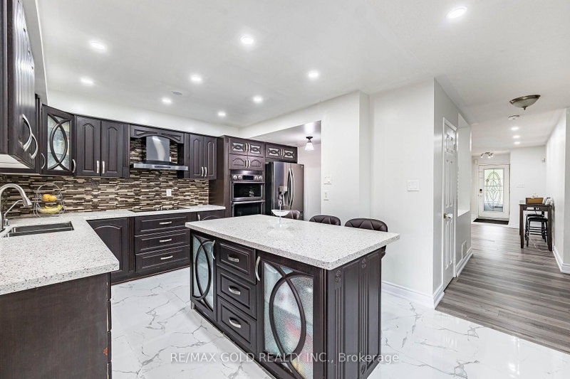 60 Four Seasons Brampton,ON L7A 2A7 — Photo 12