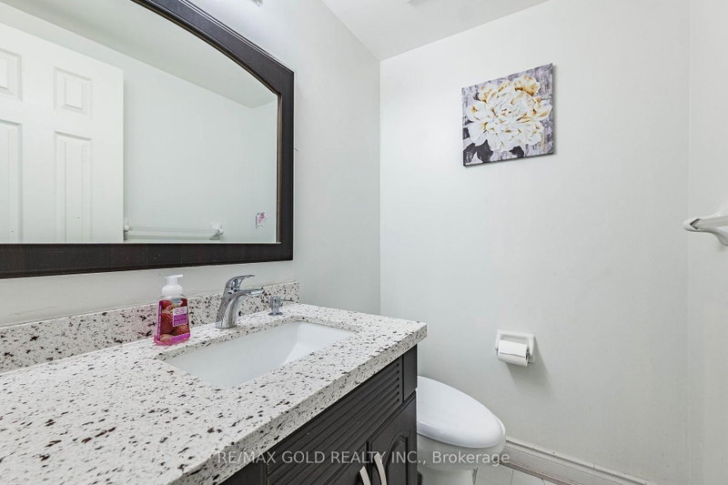 60 Four Seasons Brampton,ON L7A 2A7 — Photo 17