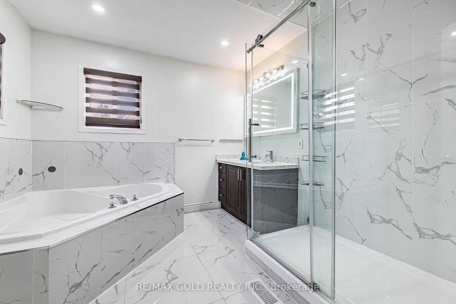 60 Four Seasons Circle • Brampton, ON photo 21