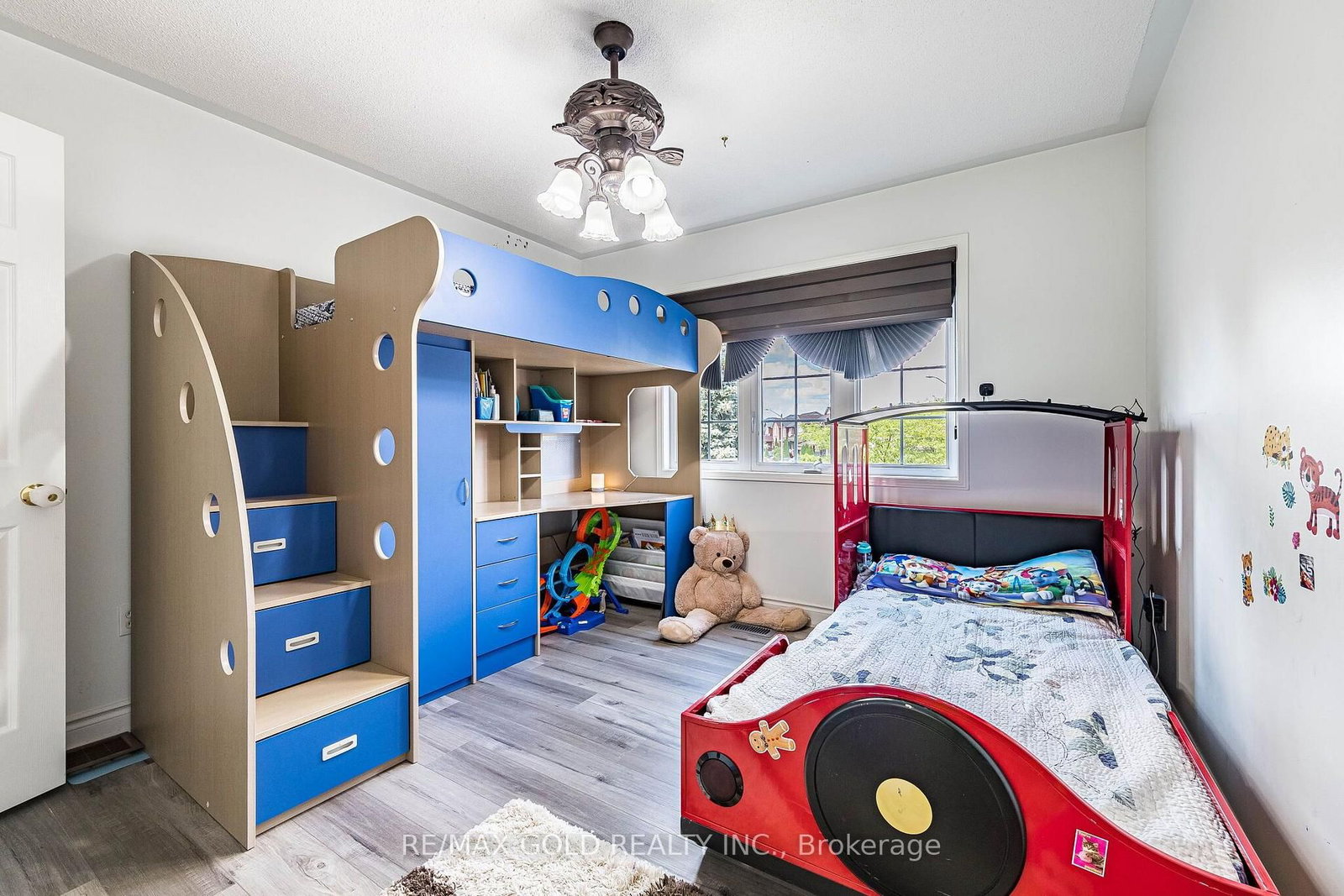 60 Four Seasons Circle • Brampton, ON photo 24