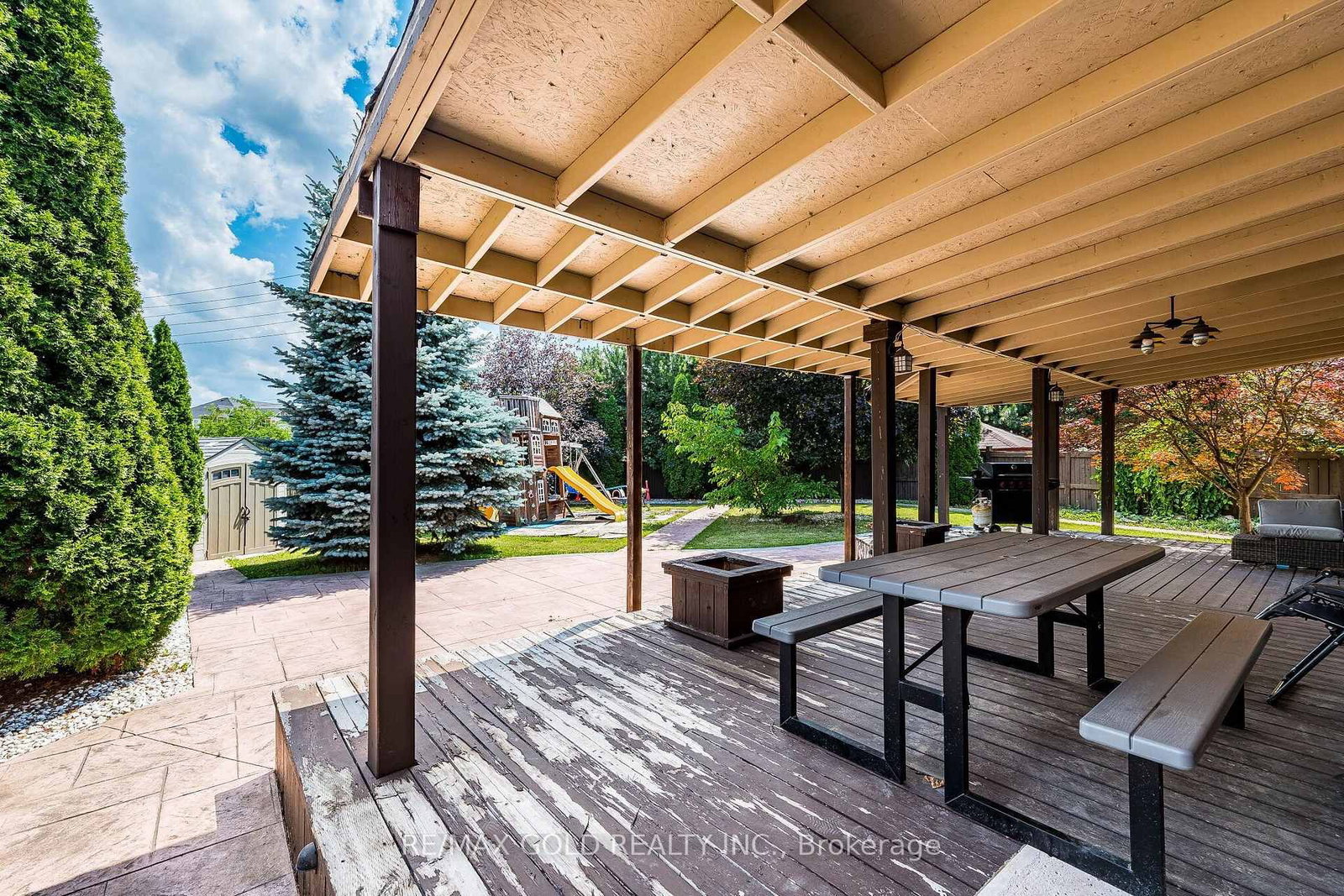 60 Four Seasons Circle • Brampton, ON photo 37
