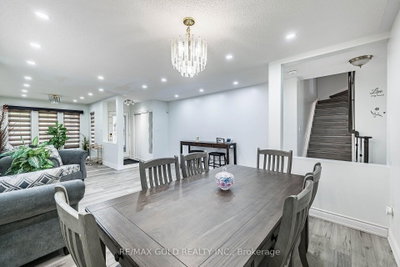 60 Four Seasons Circle • Brampton, ON photo 8