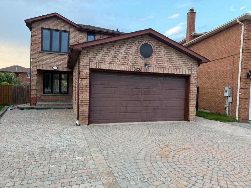 3271 Pilcom Crescent