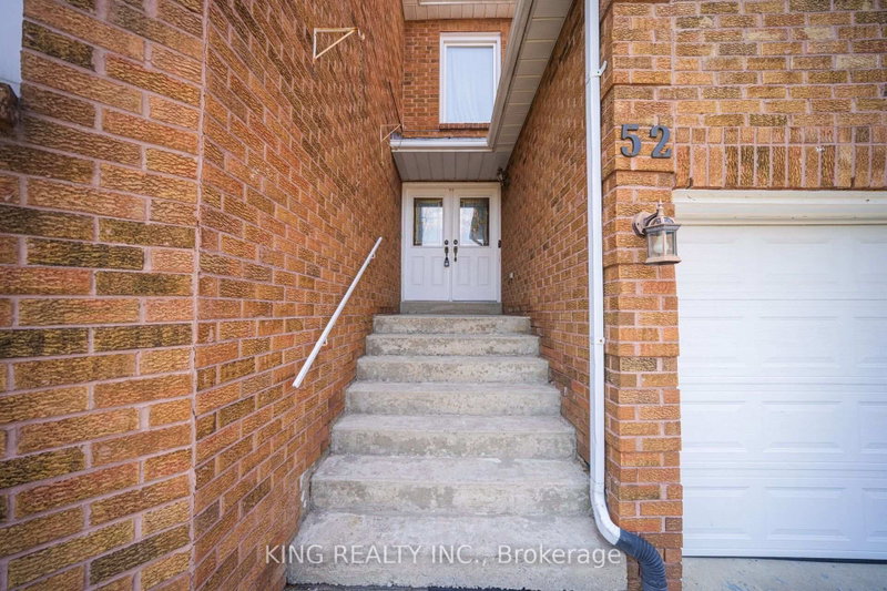 52 Leeward Drive