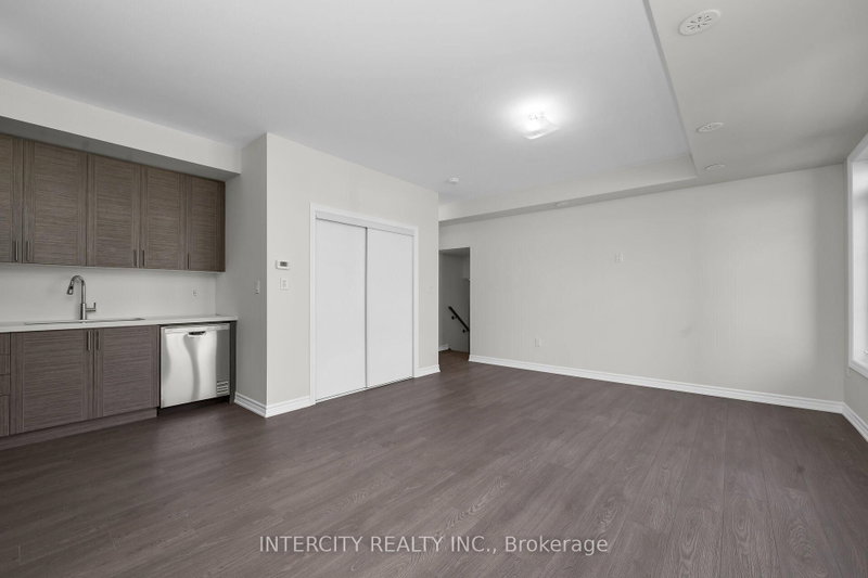 567 Tim Manley Ave photo 4