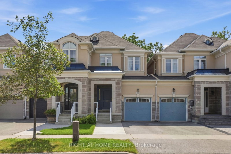 52 Upper Canada Court
