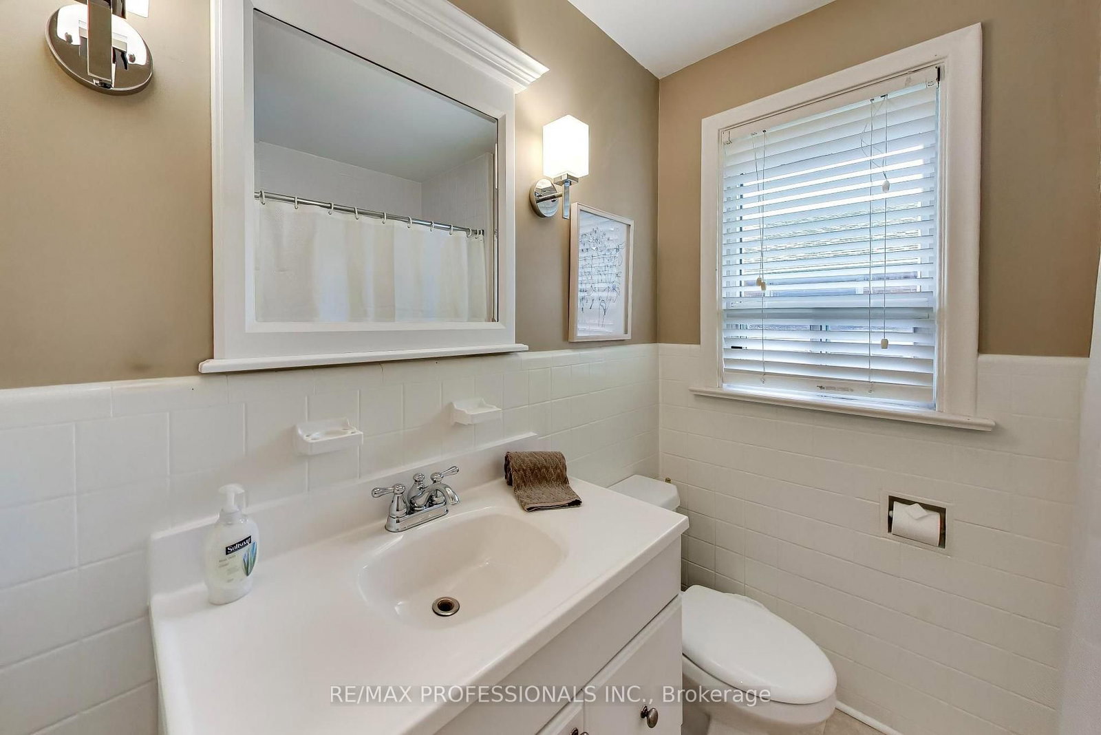 24 Beaverbrook Avenue • Toronto, ON photo 21