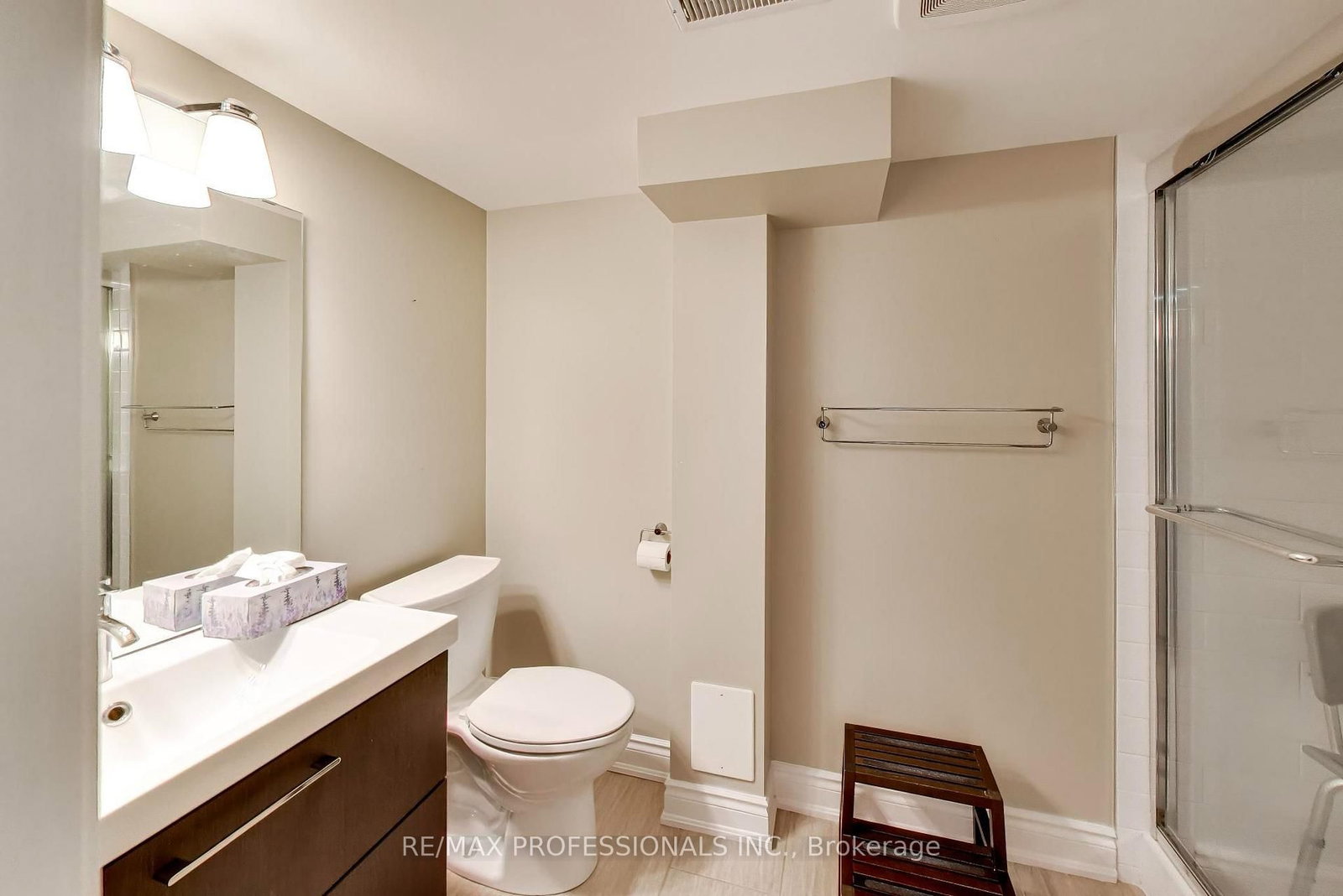 24 Beaverbrook Avenue • Toronto, ON photo 28