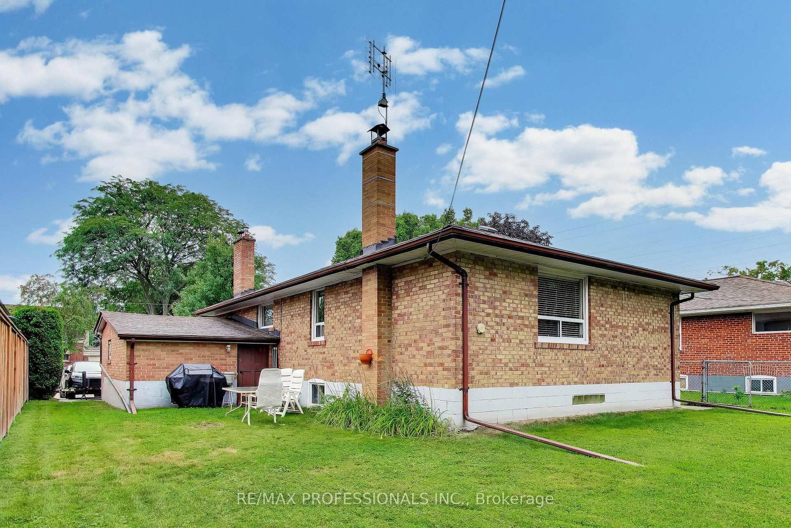 24 Beaverbrook Avenue • Toronto, ON photo 31