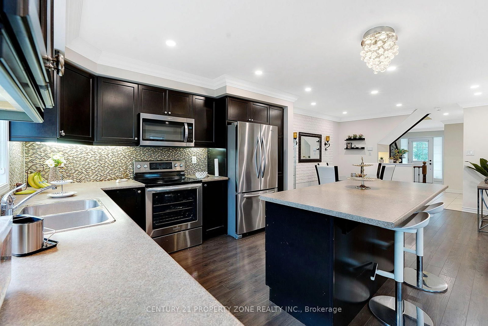 12 Lothbury Drive • Brampton, ON photo 15