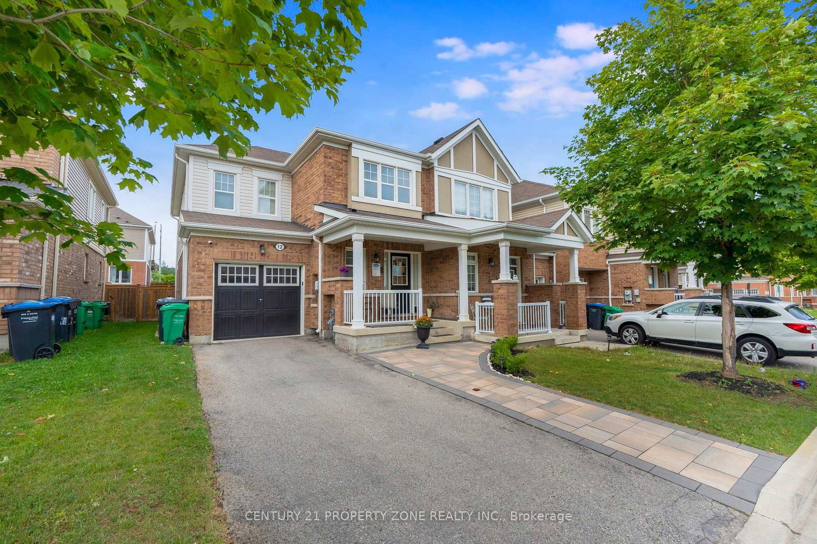 12 Lothbury Drive • Brampton, ON photo 2