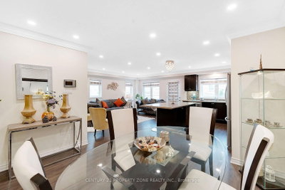 12 Lothbury Drive • Brampton, ON photo 7
